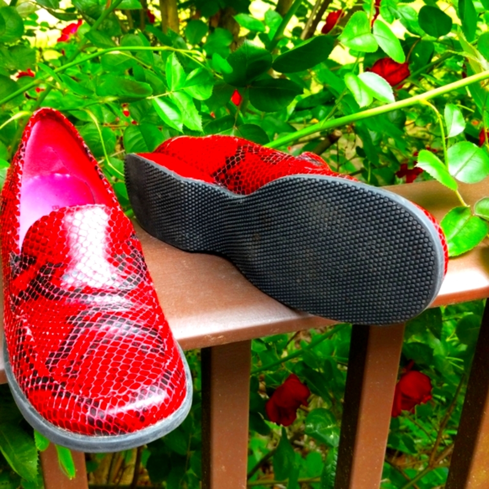 Snake Skin Inspired Leather Loafers